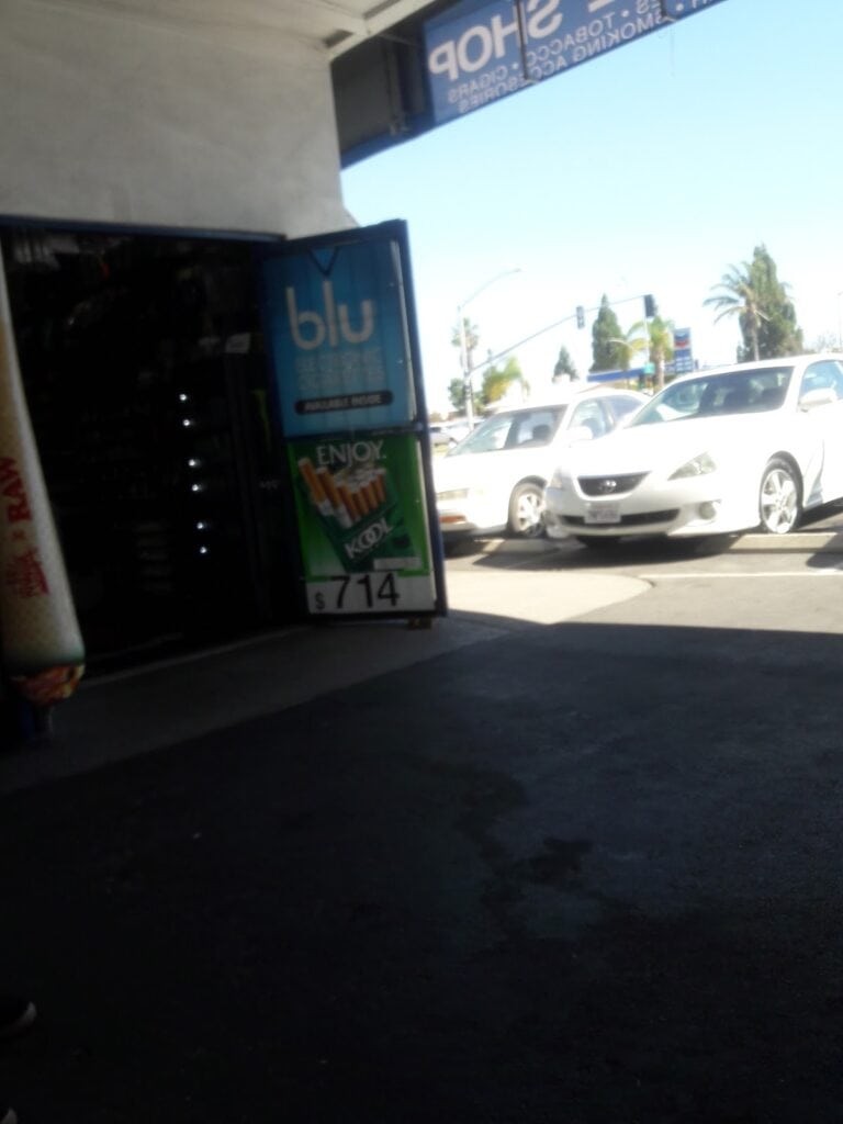 Store – main photo