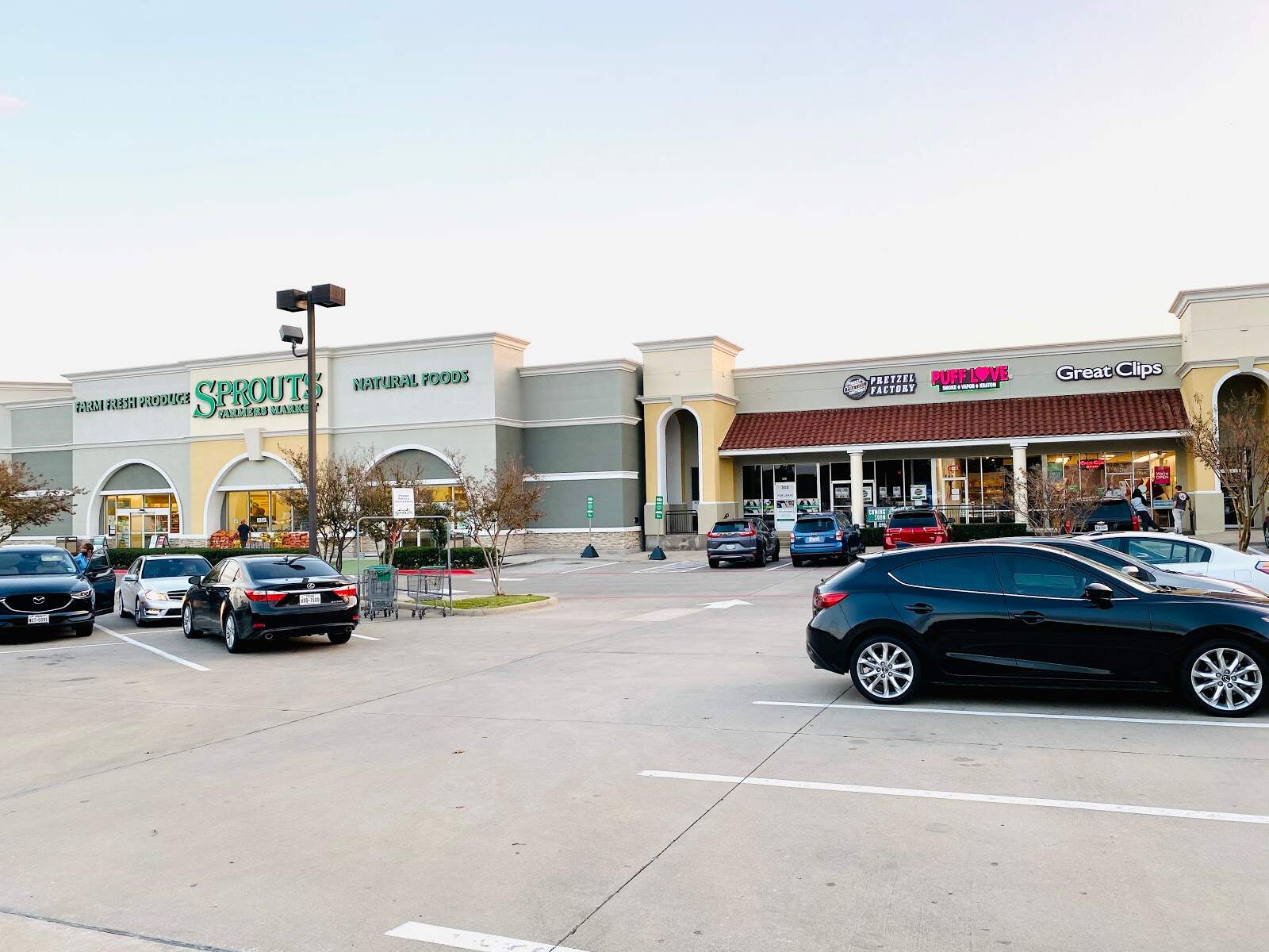 Store – main photo