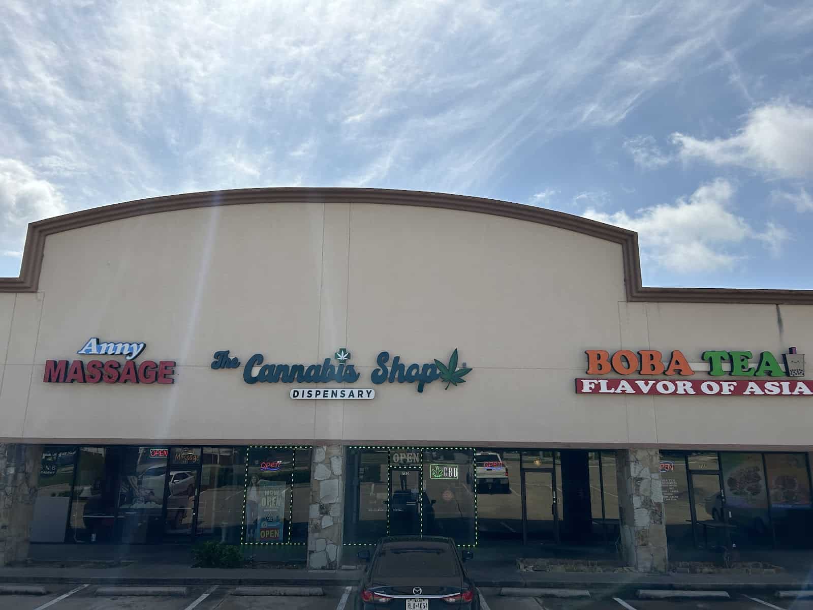 Store – main photo