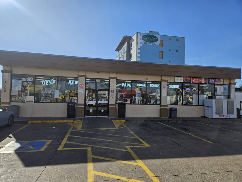 Store – main photo