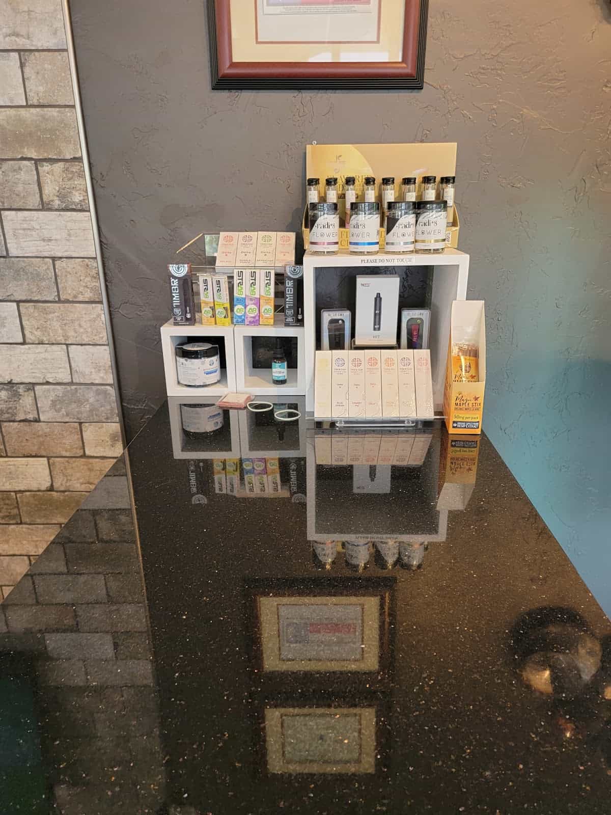 Store – gallery image 4