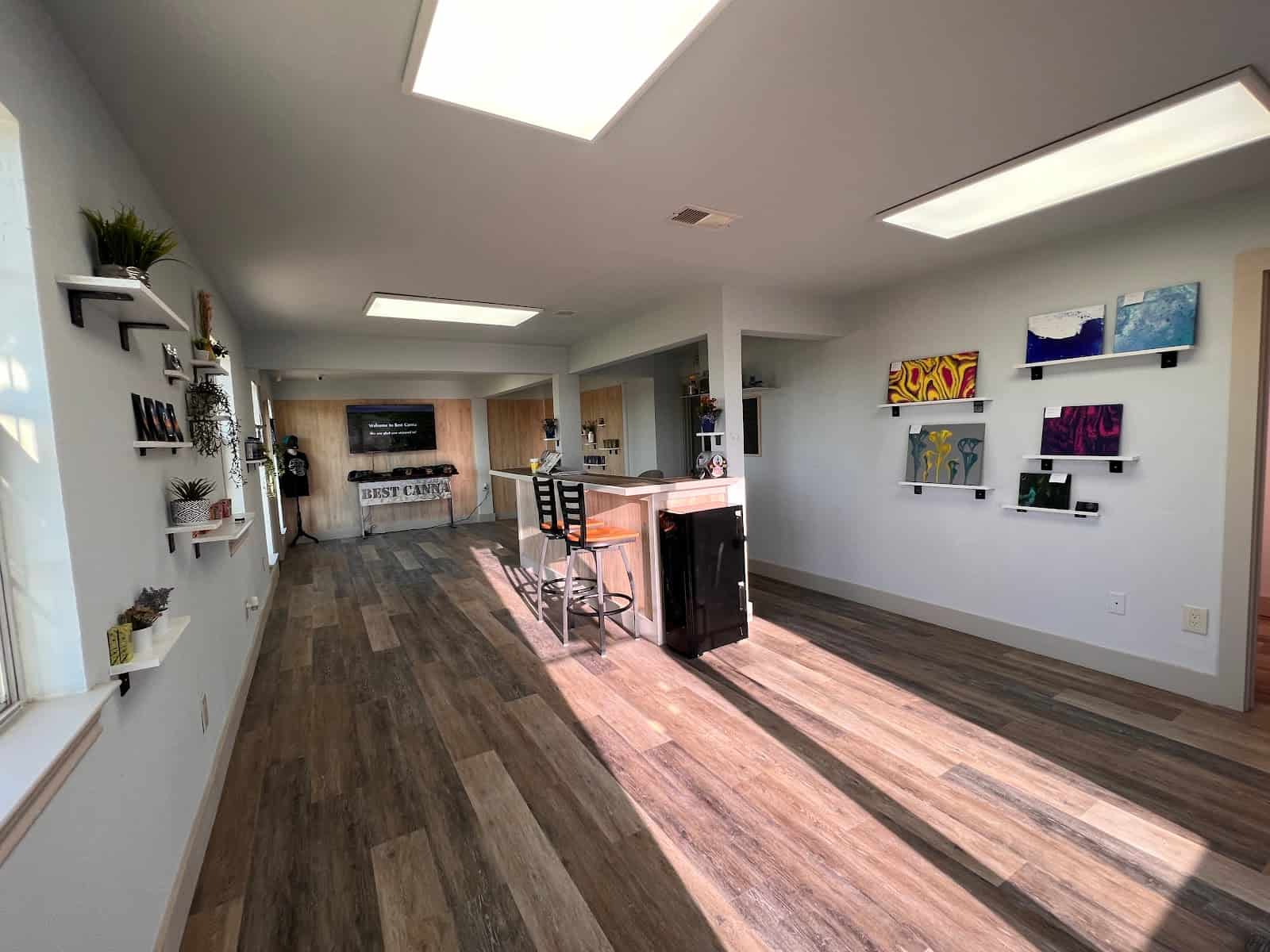 Store – gallery image 5