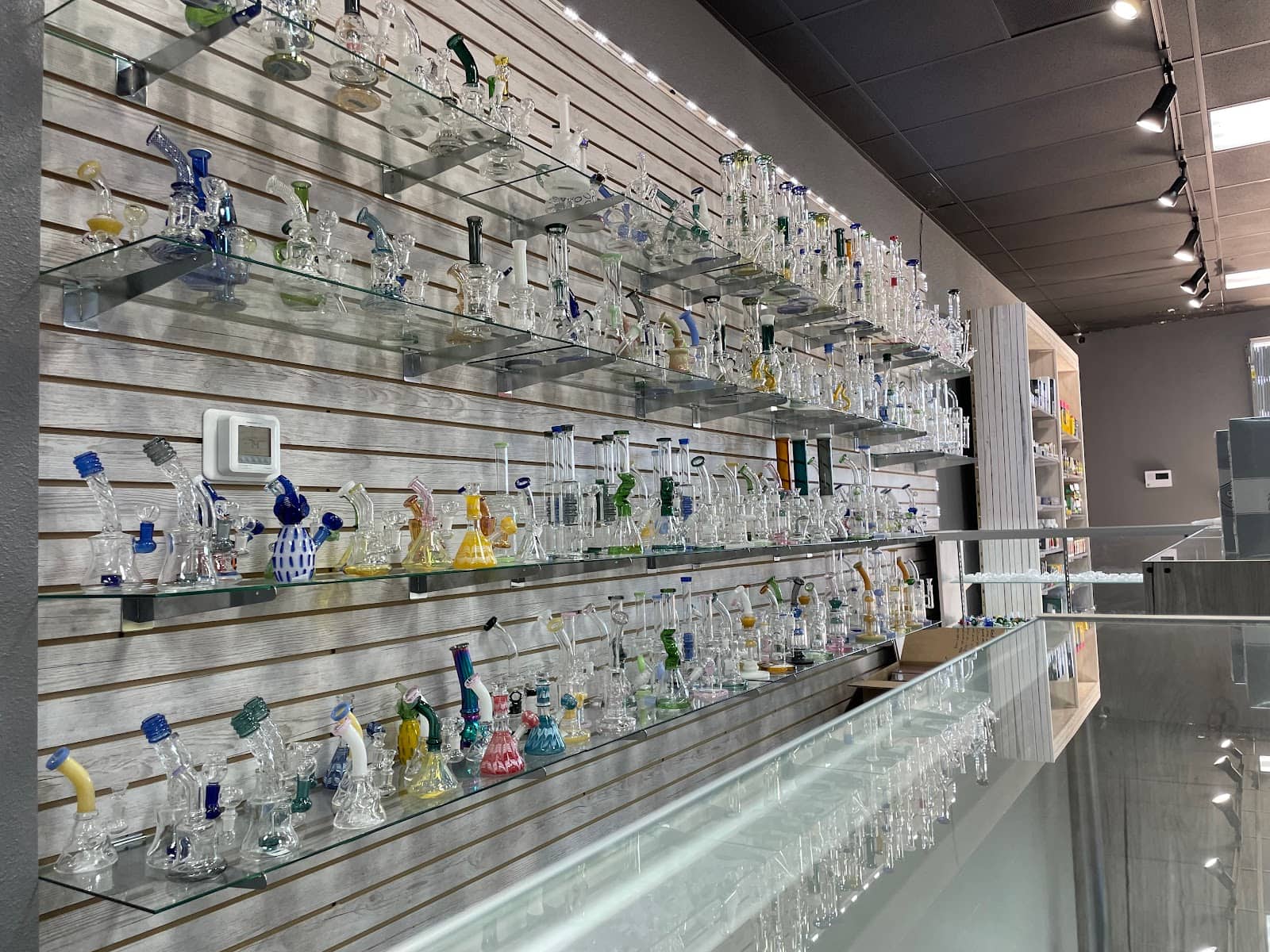 Store – gallery image 5