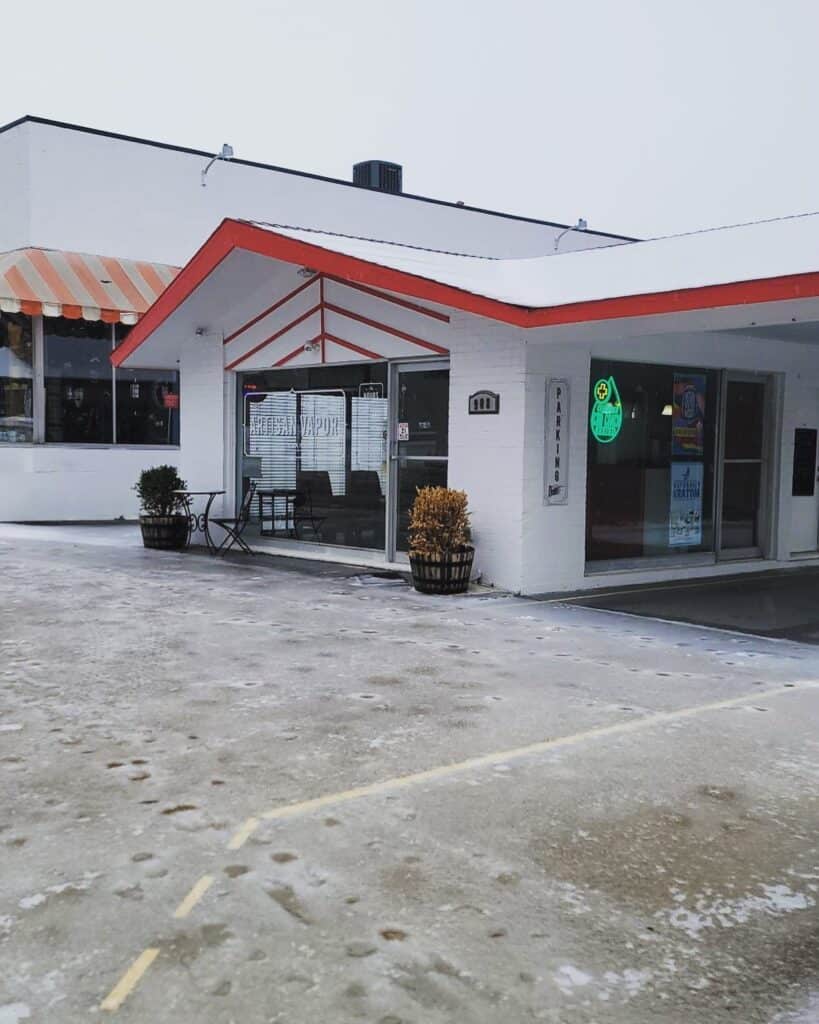 Store – main photo