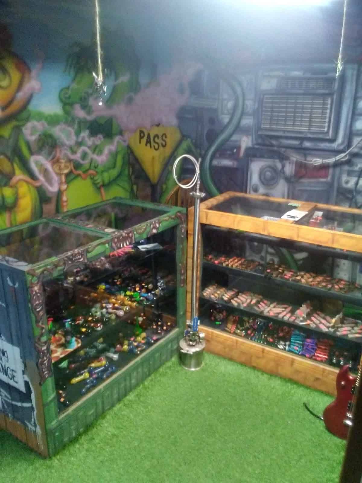 Store – gallery image 4