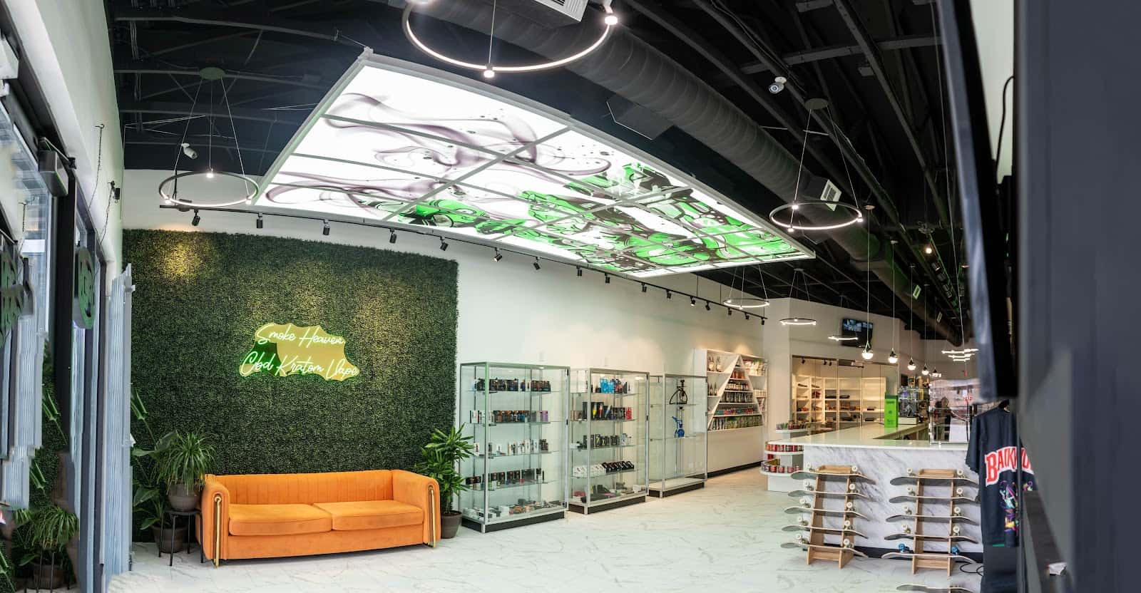 Store – main photo
