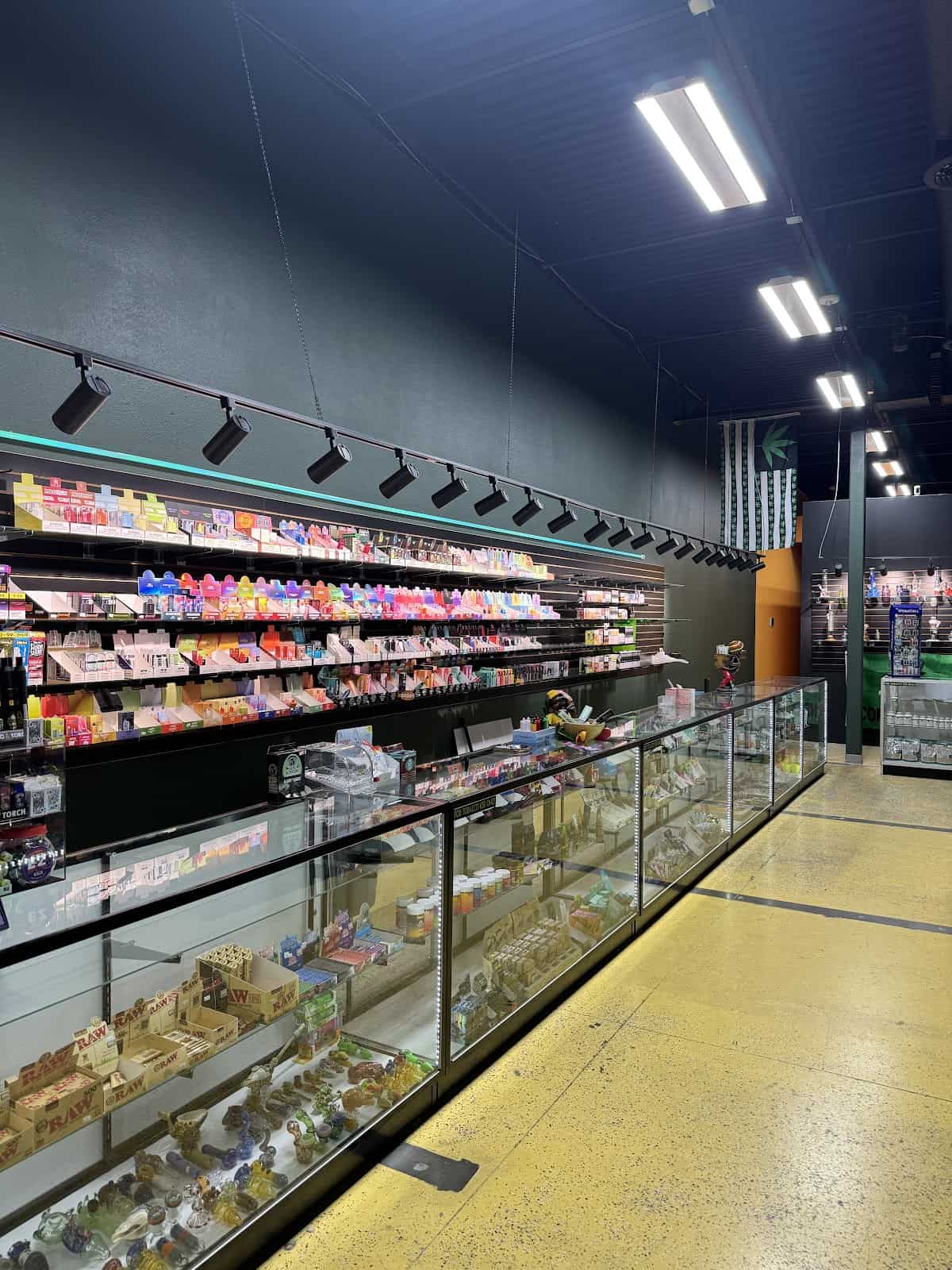 Store – gallery image 4