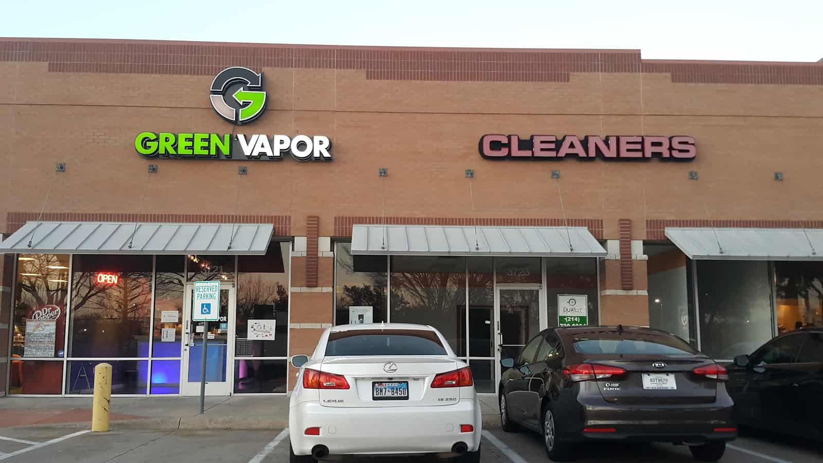 Store – main photo