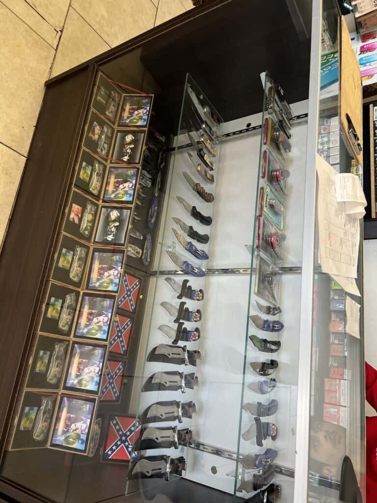 Royal Smoke Shop | 702a Macarthur Boulevard, Grand Prairie, Texas | Cannabis Shop – main photo