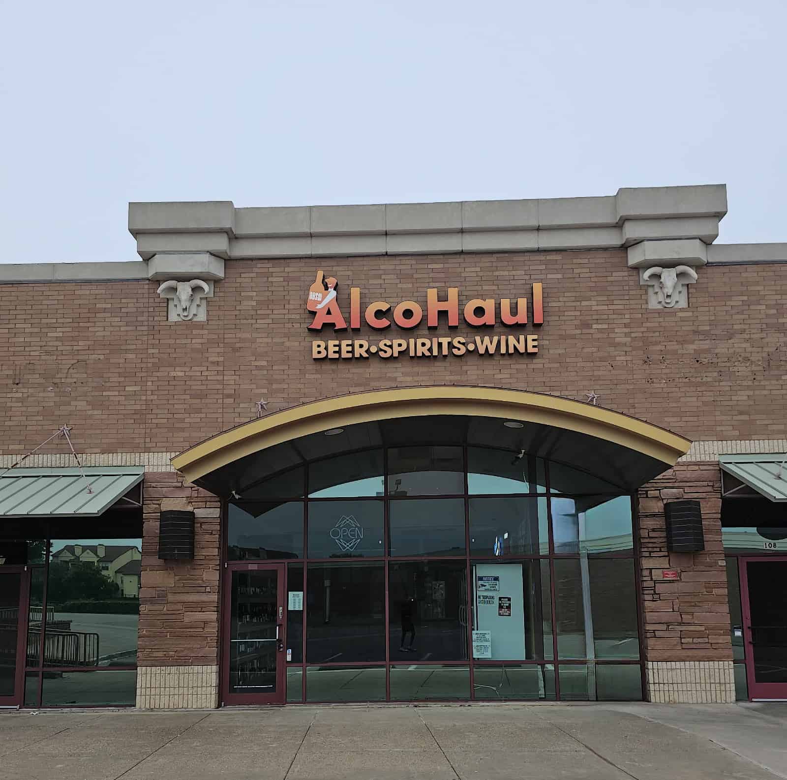 Store – main photo