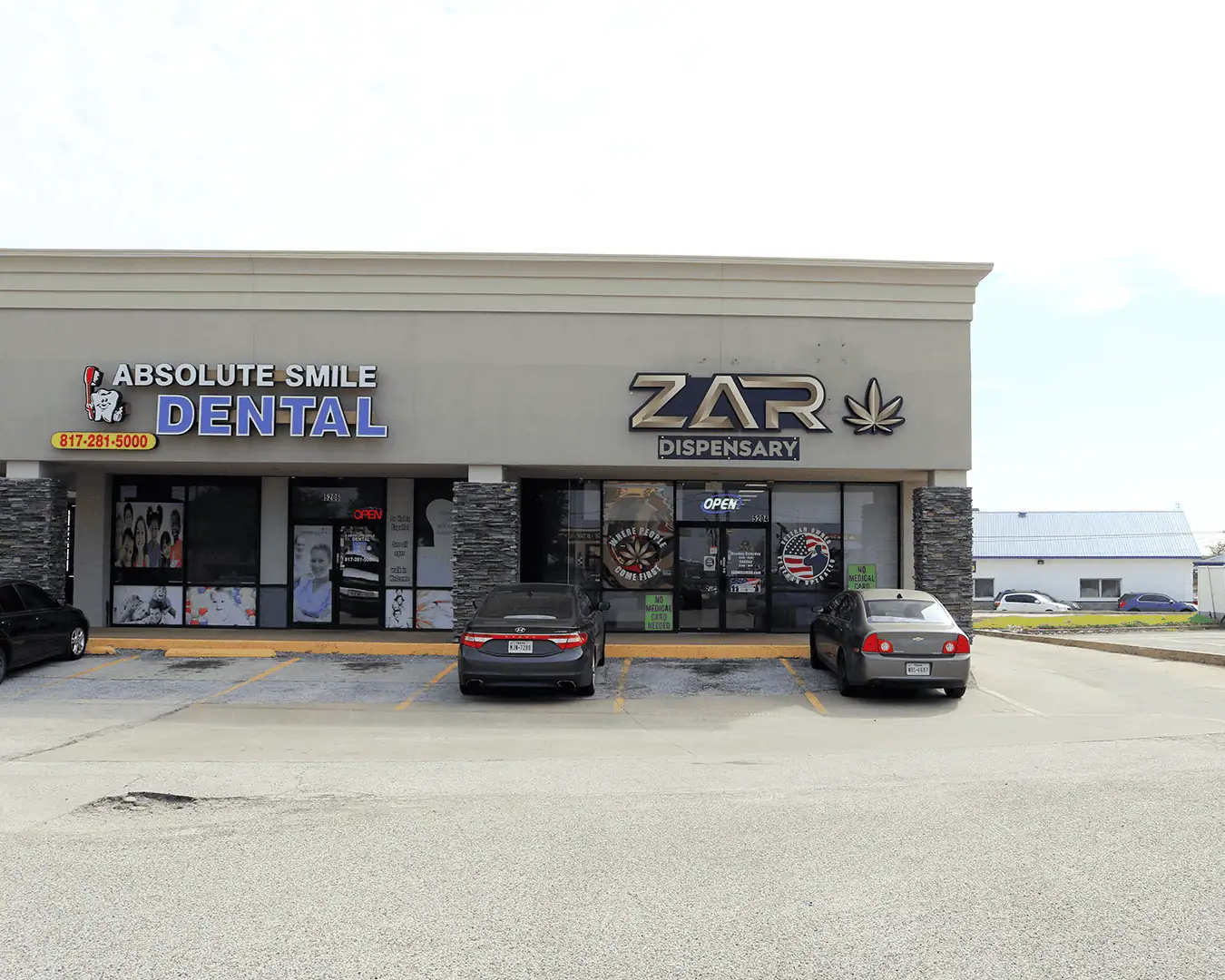 Store – main photo