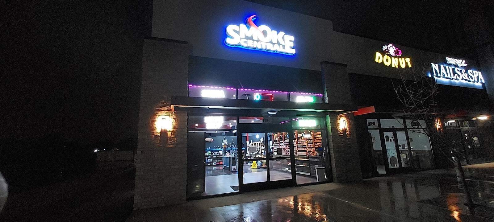 Store – main photo