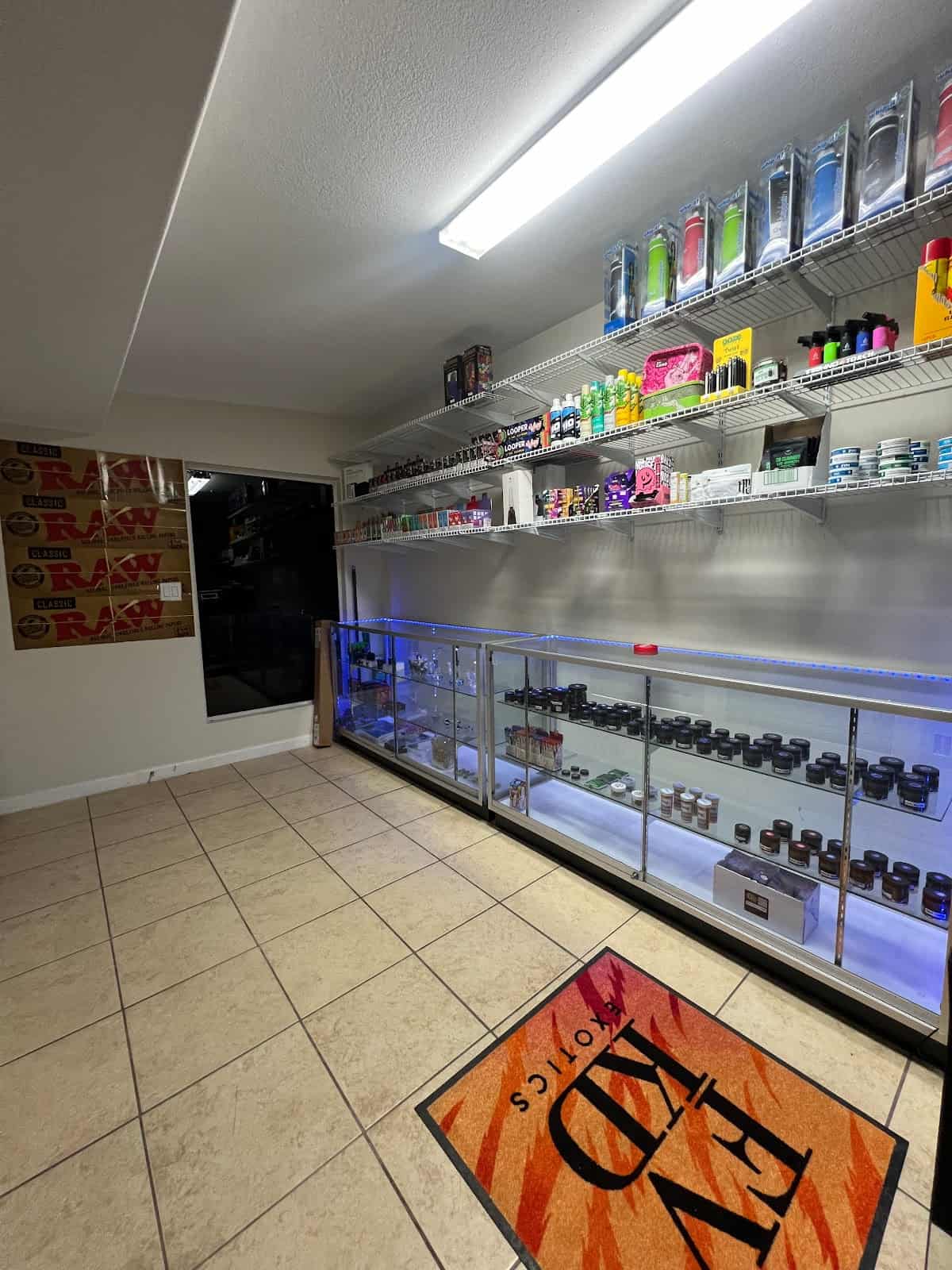 Store – gallery image 5