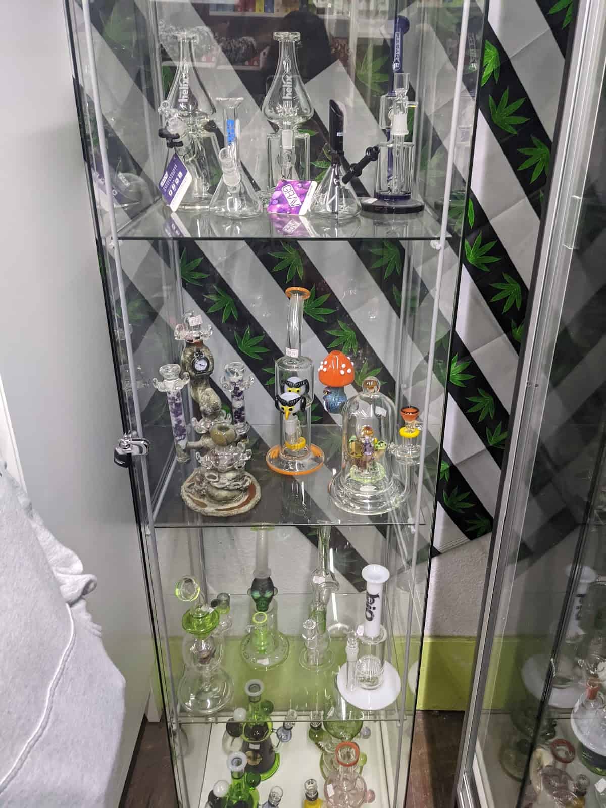 Store – gallery image 4