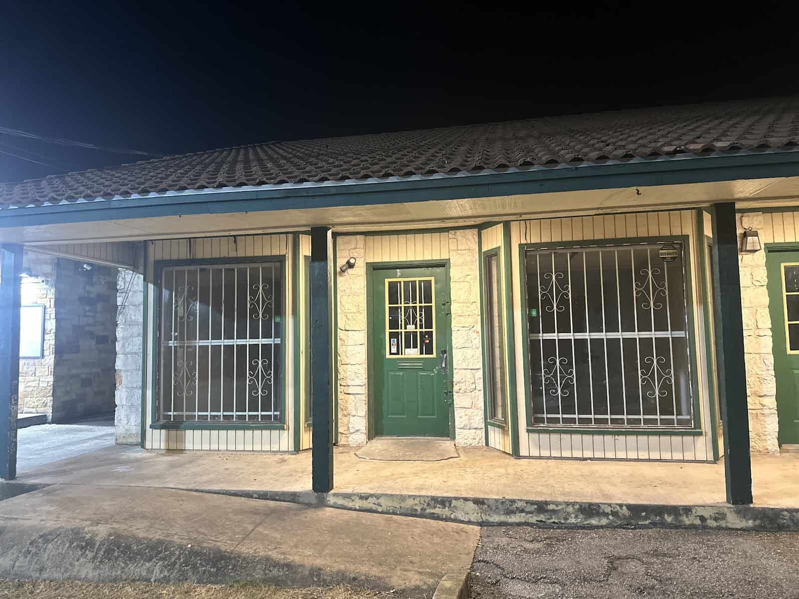 Store – gallery image 6