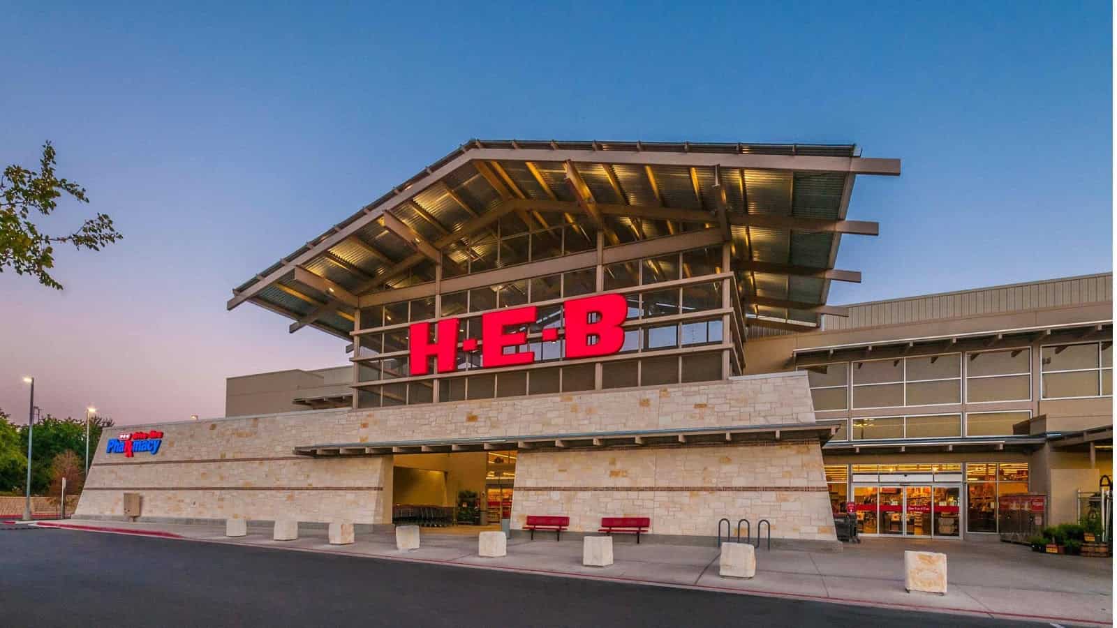 Store – main photo