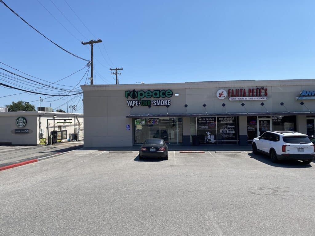 Store – main photo