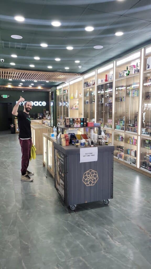 Store – main photo