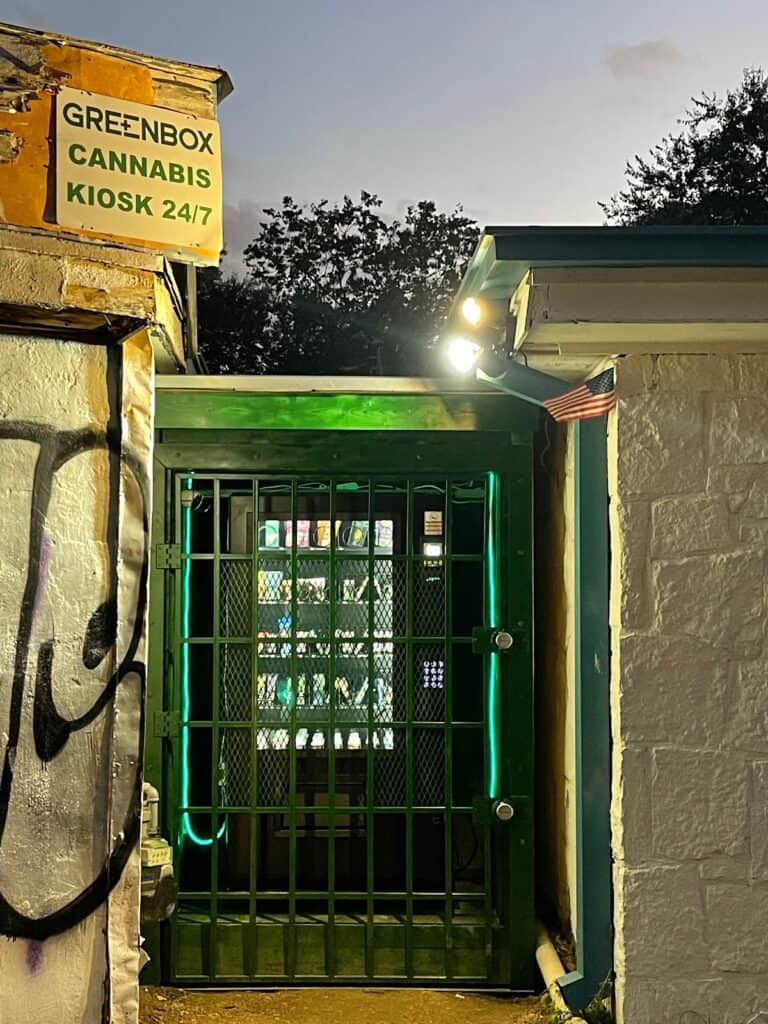 Store – main photo