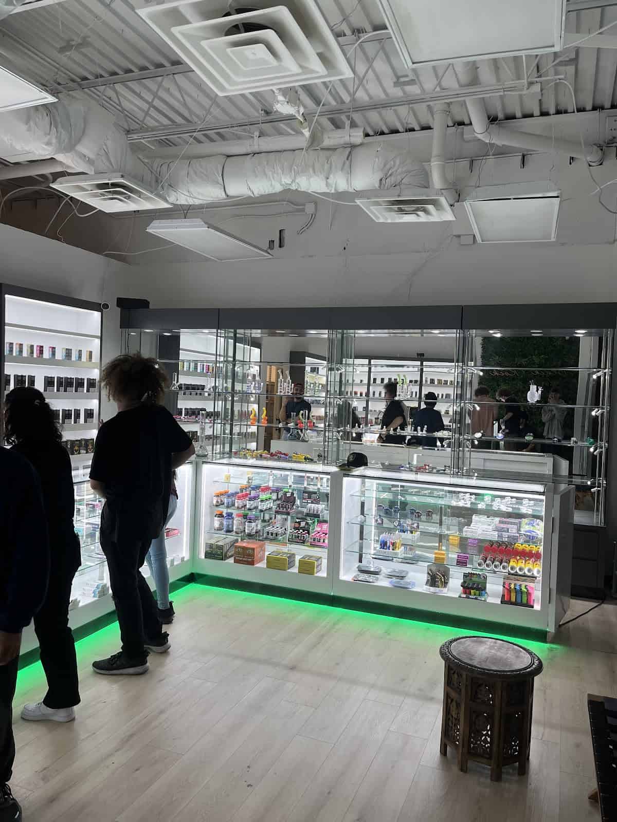 Store – gallery image 2