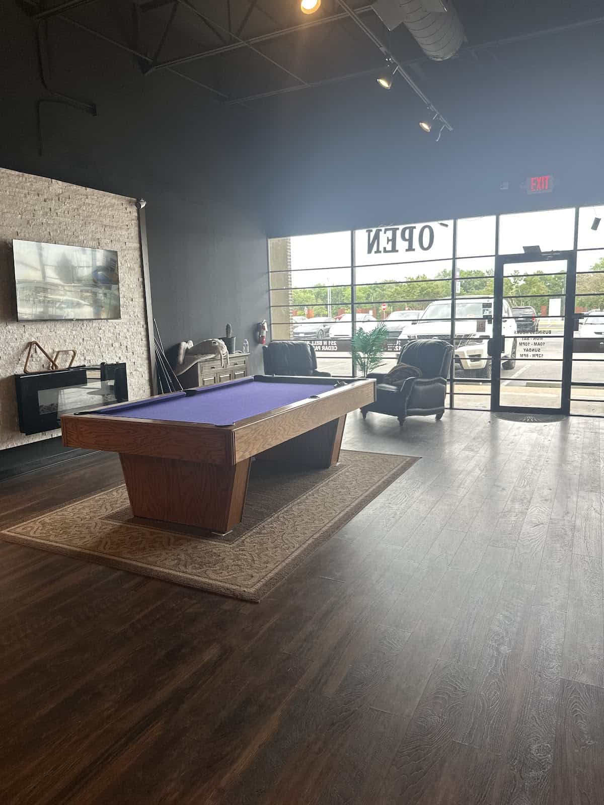 Store – gallery image 3