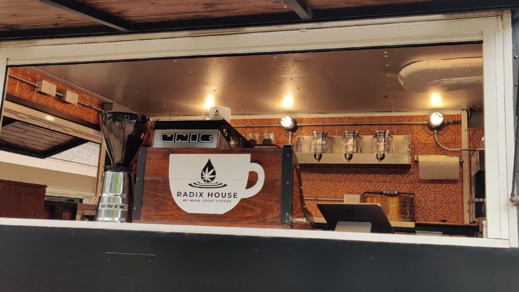 Store – main photo