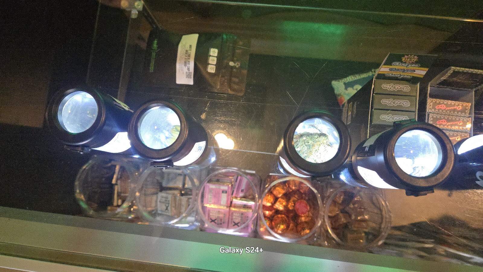 Store – gallery image 4