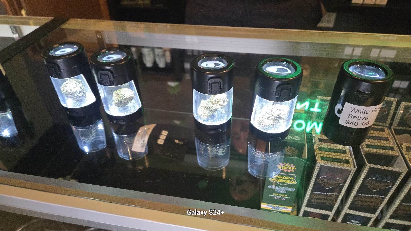 Store – gallery image 7