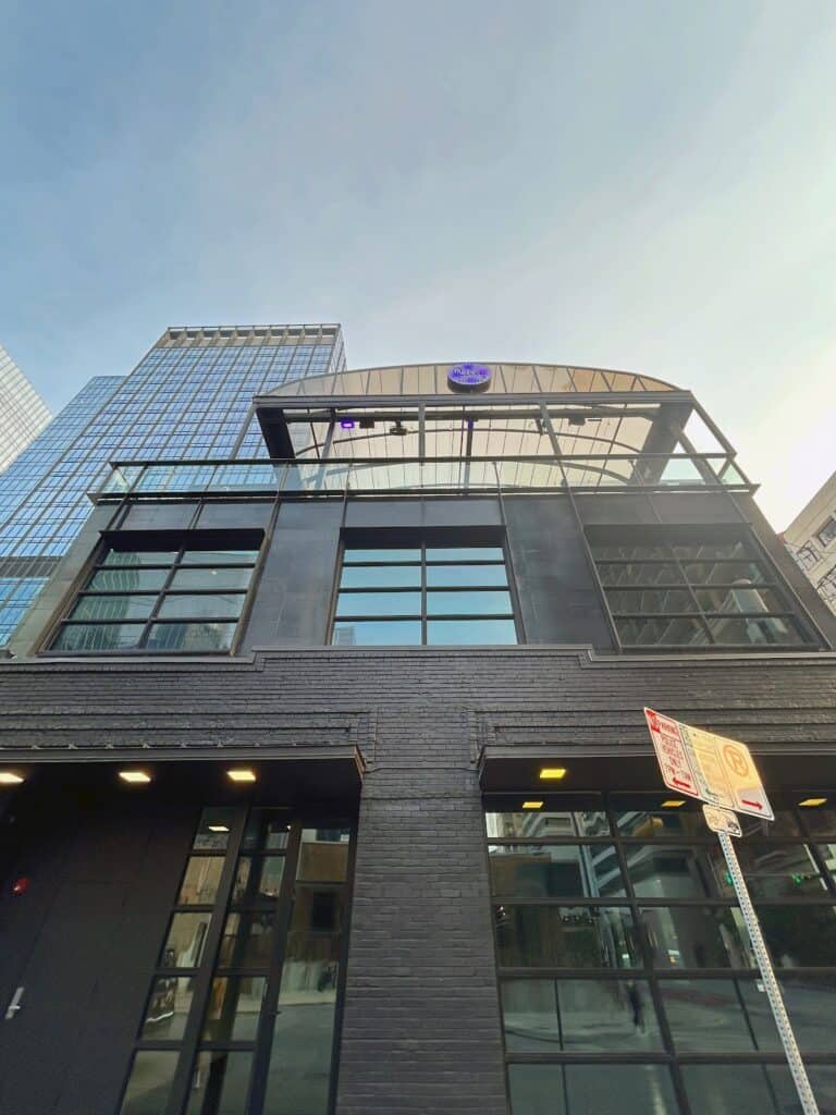 Store – main photo