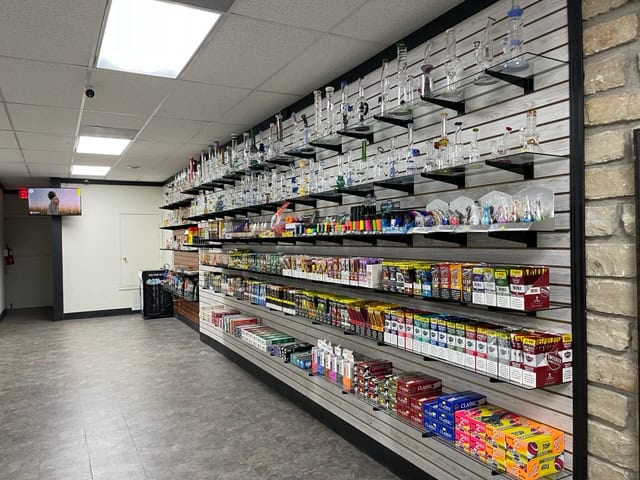 Store – gallery image 8