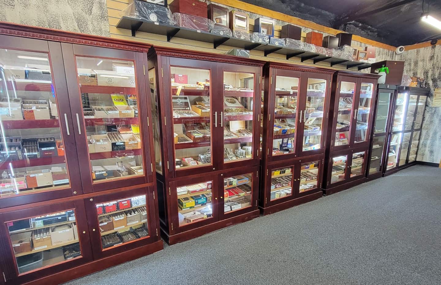 Store – main photo