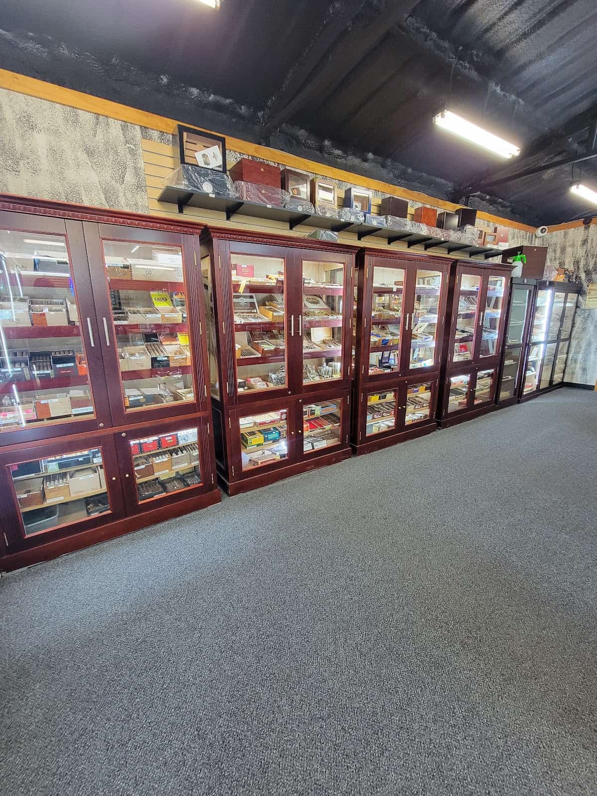 Store – gallery image 4