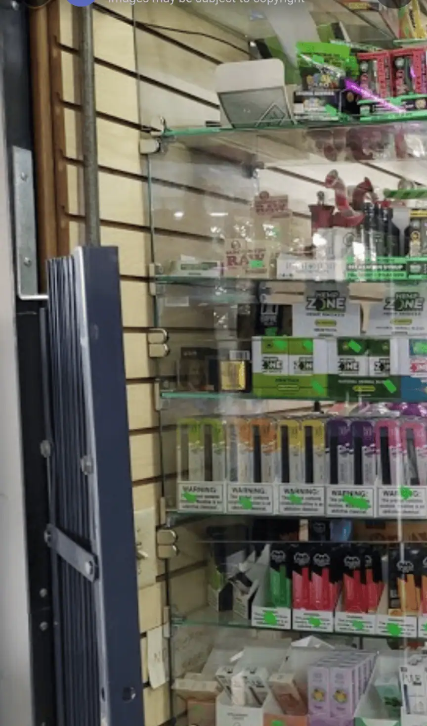 Store – gallery image 10