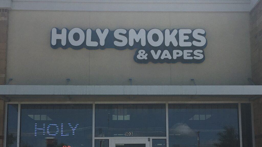 Holy smokes & Vapes – main photo