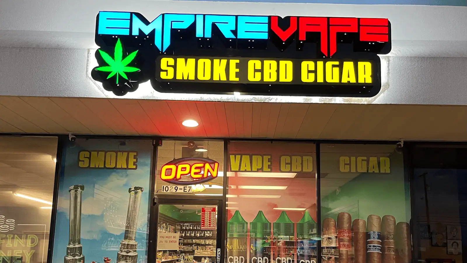 Store – main photo