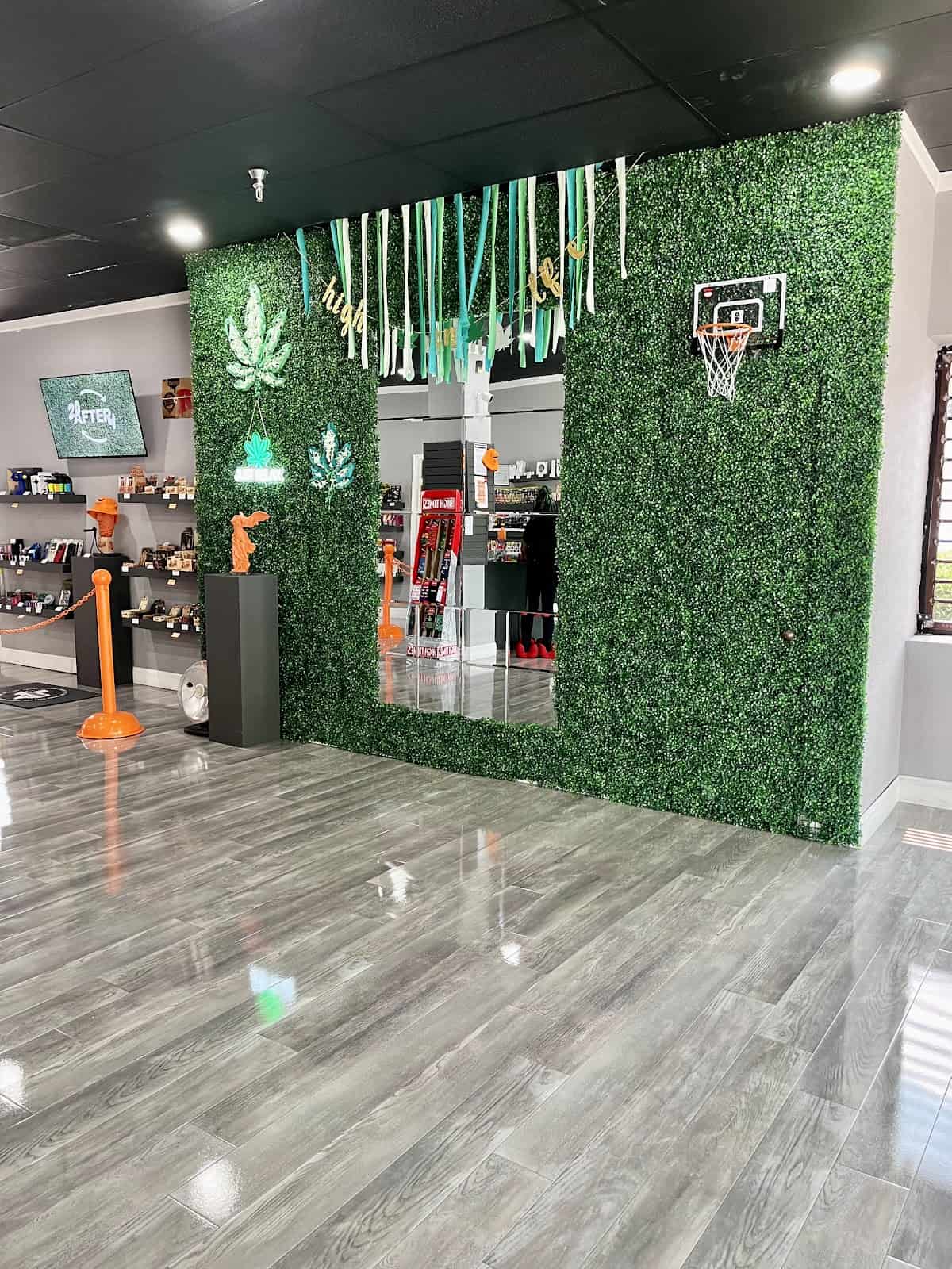 Store – main photo