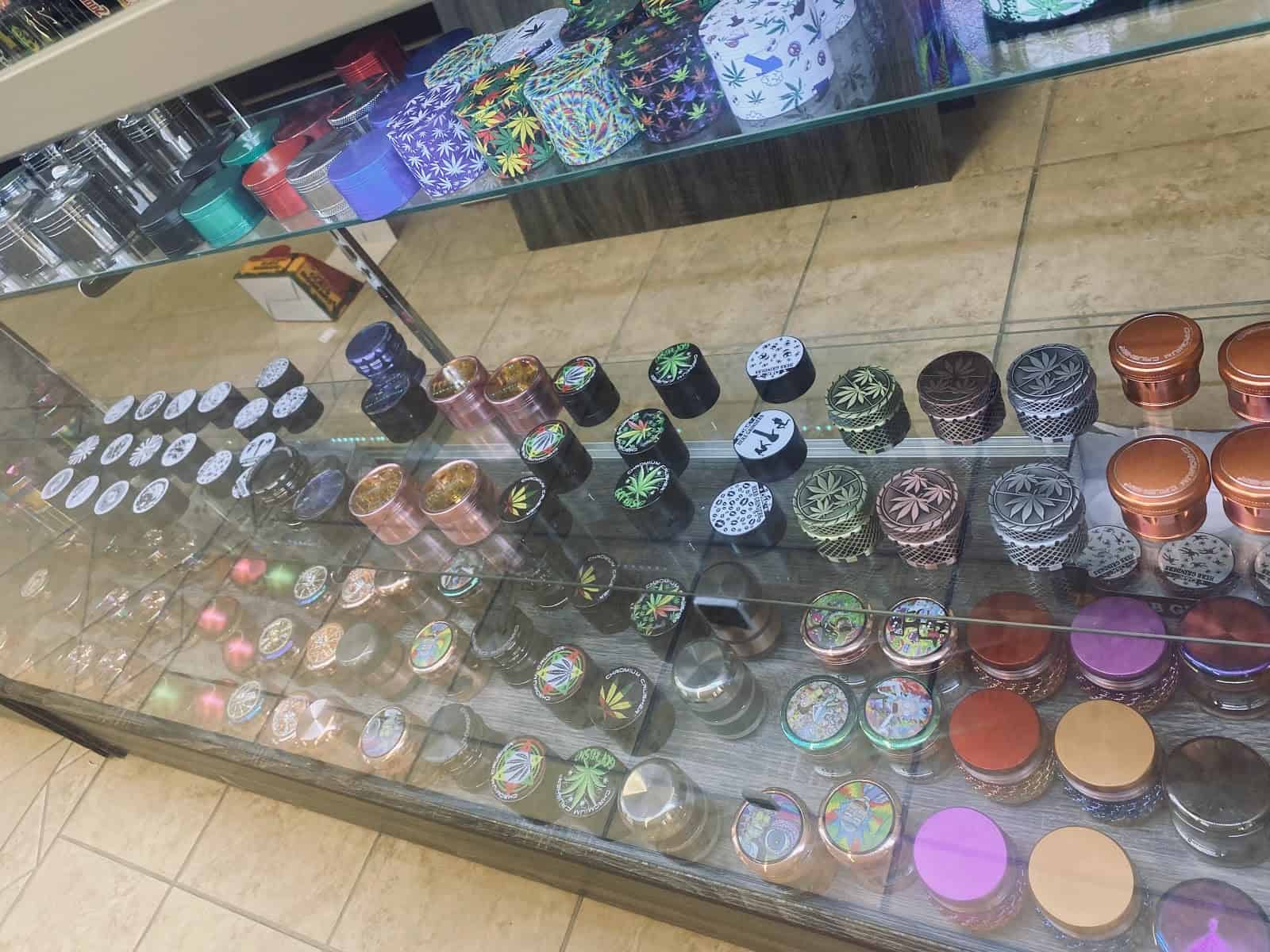 Store – gallery image 2