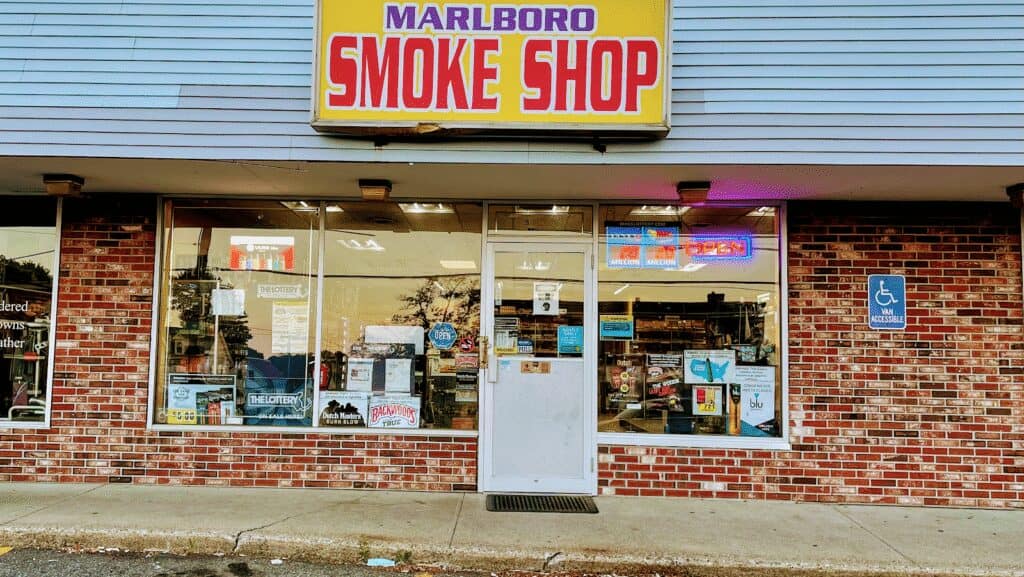 Pleasant Street Smoke Shop – main photo