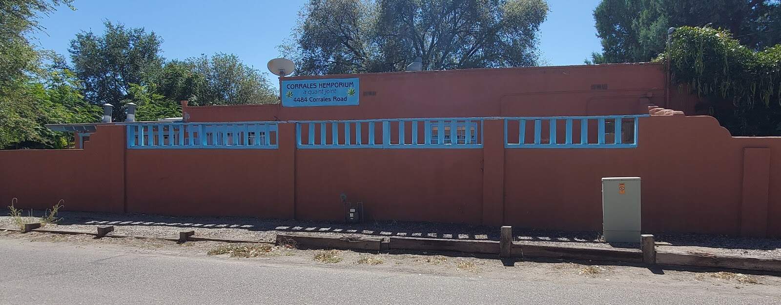 Store – main photo