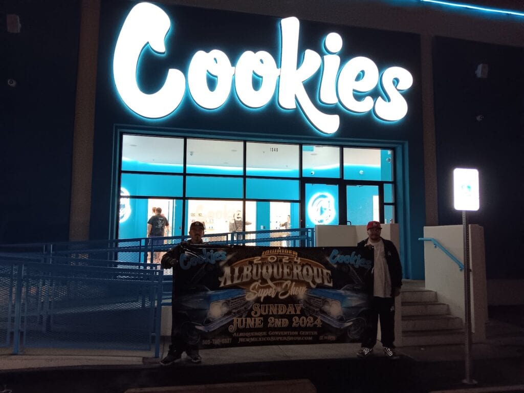 Store – main photo