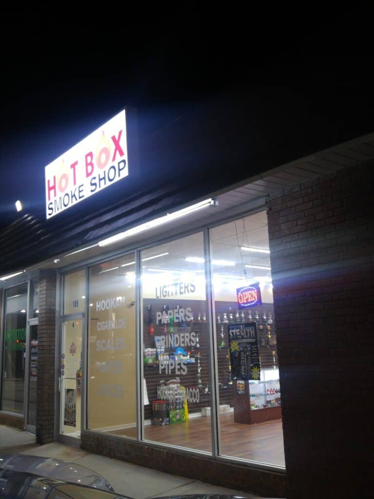 Store – main photo