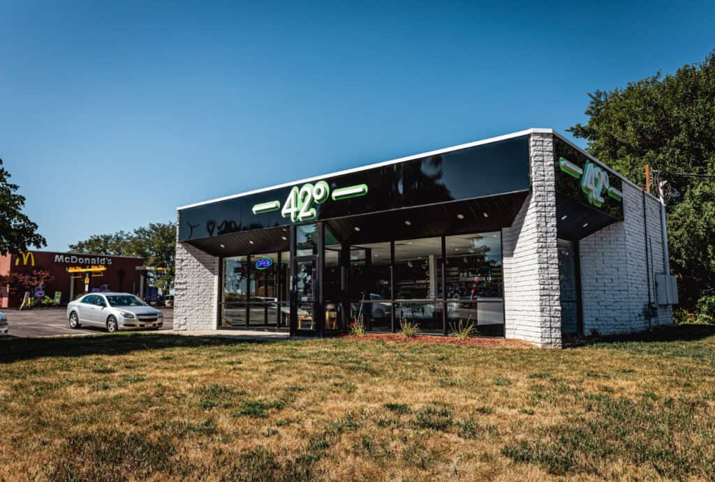 Store – main photo