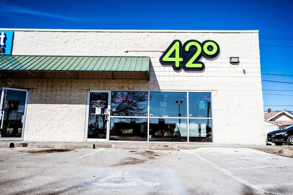 Store – main photo