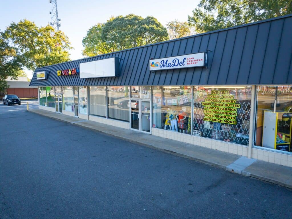 Store – main photo