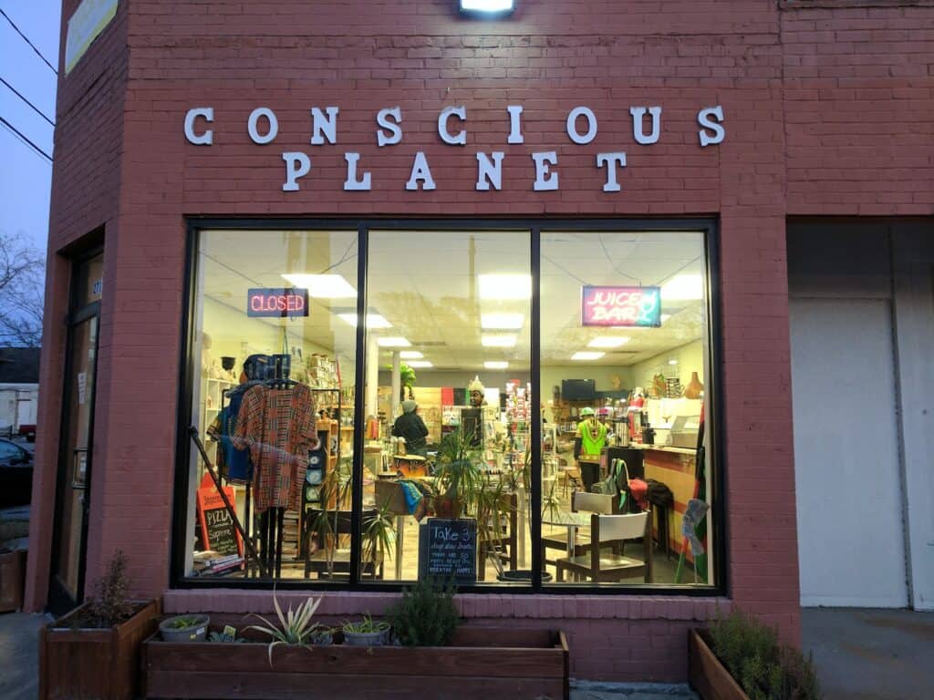 Store – main photo