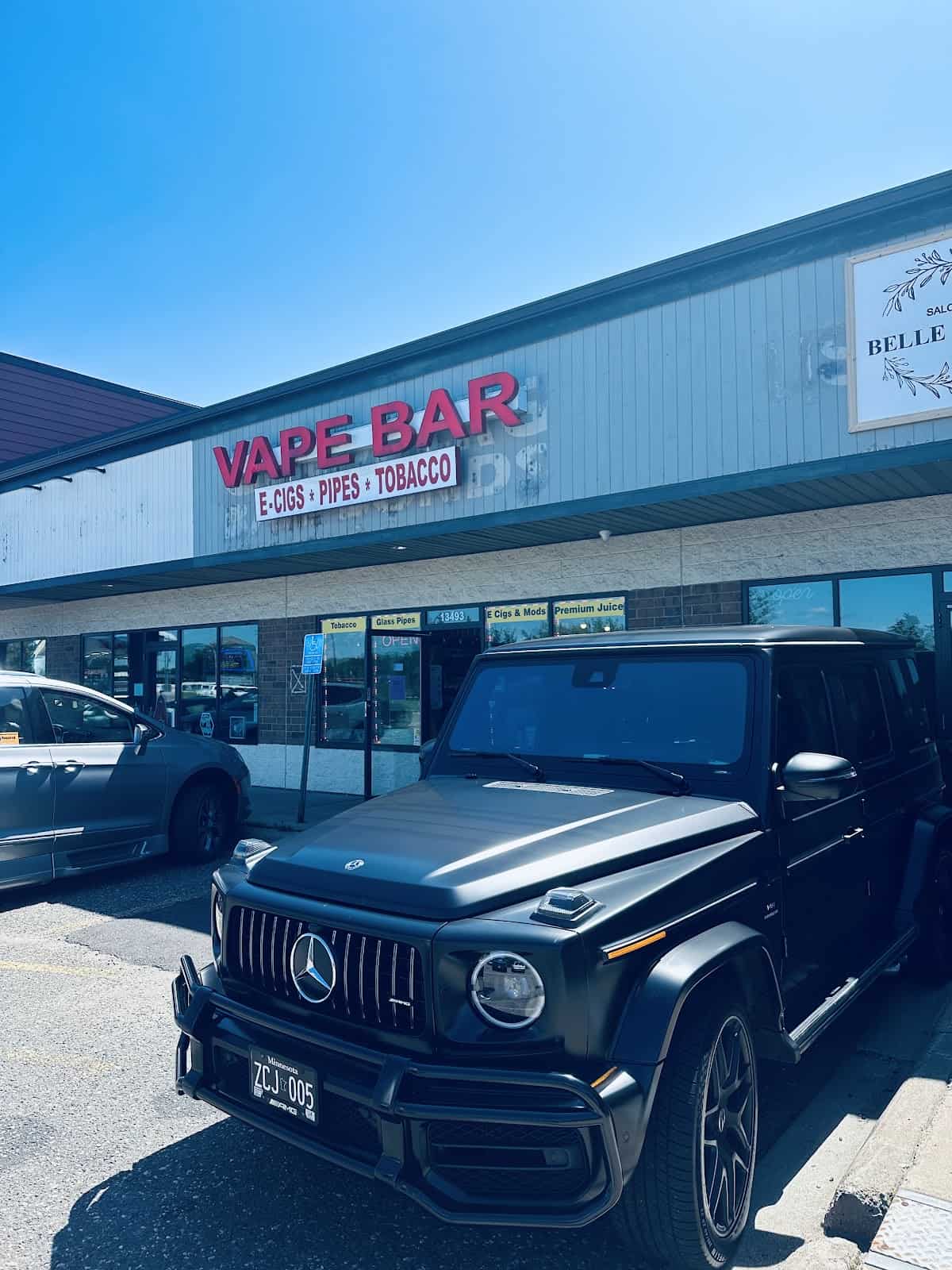 Store – main photo