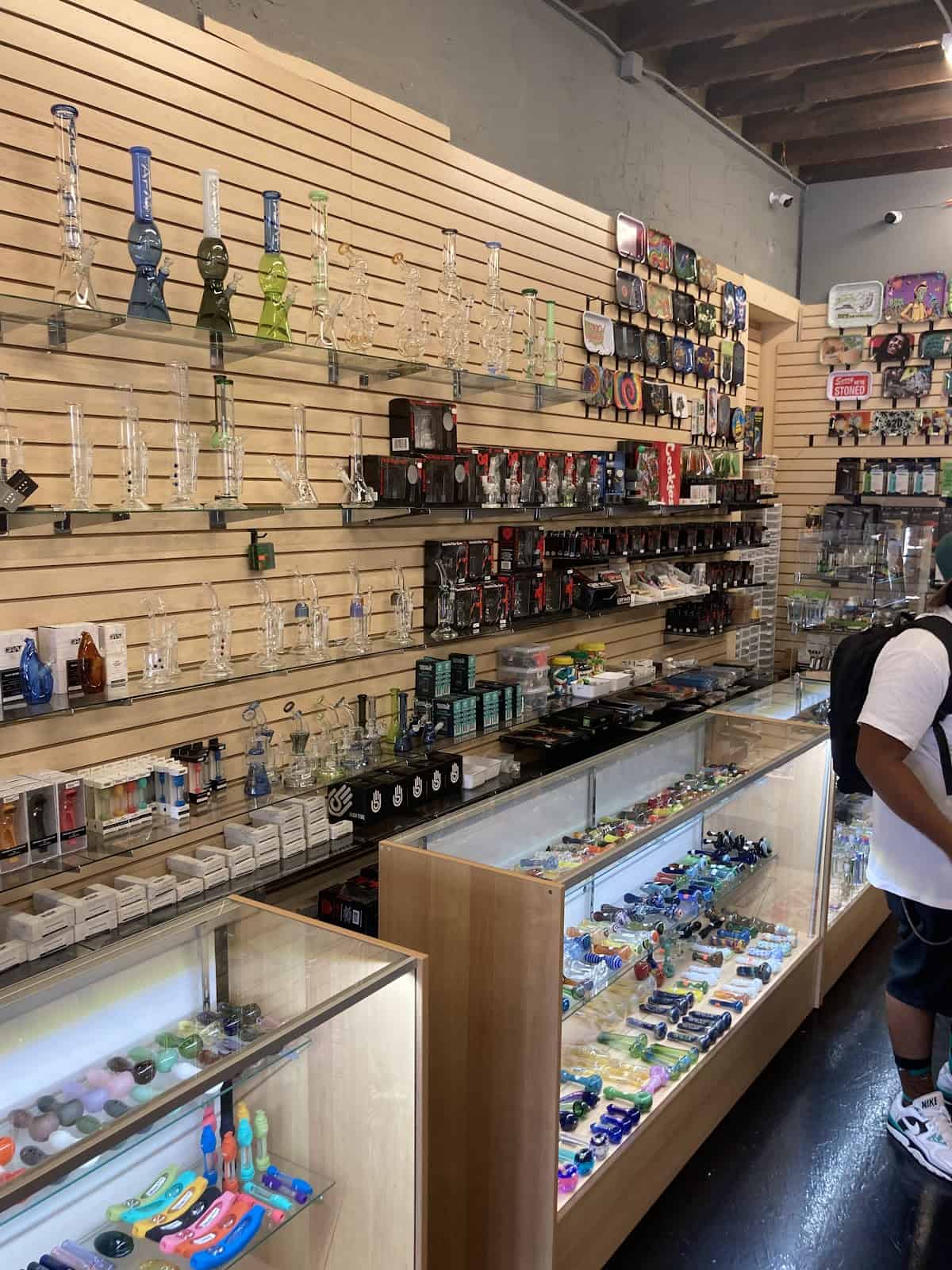 Store – gallery image 2