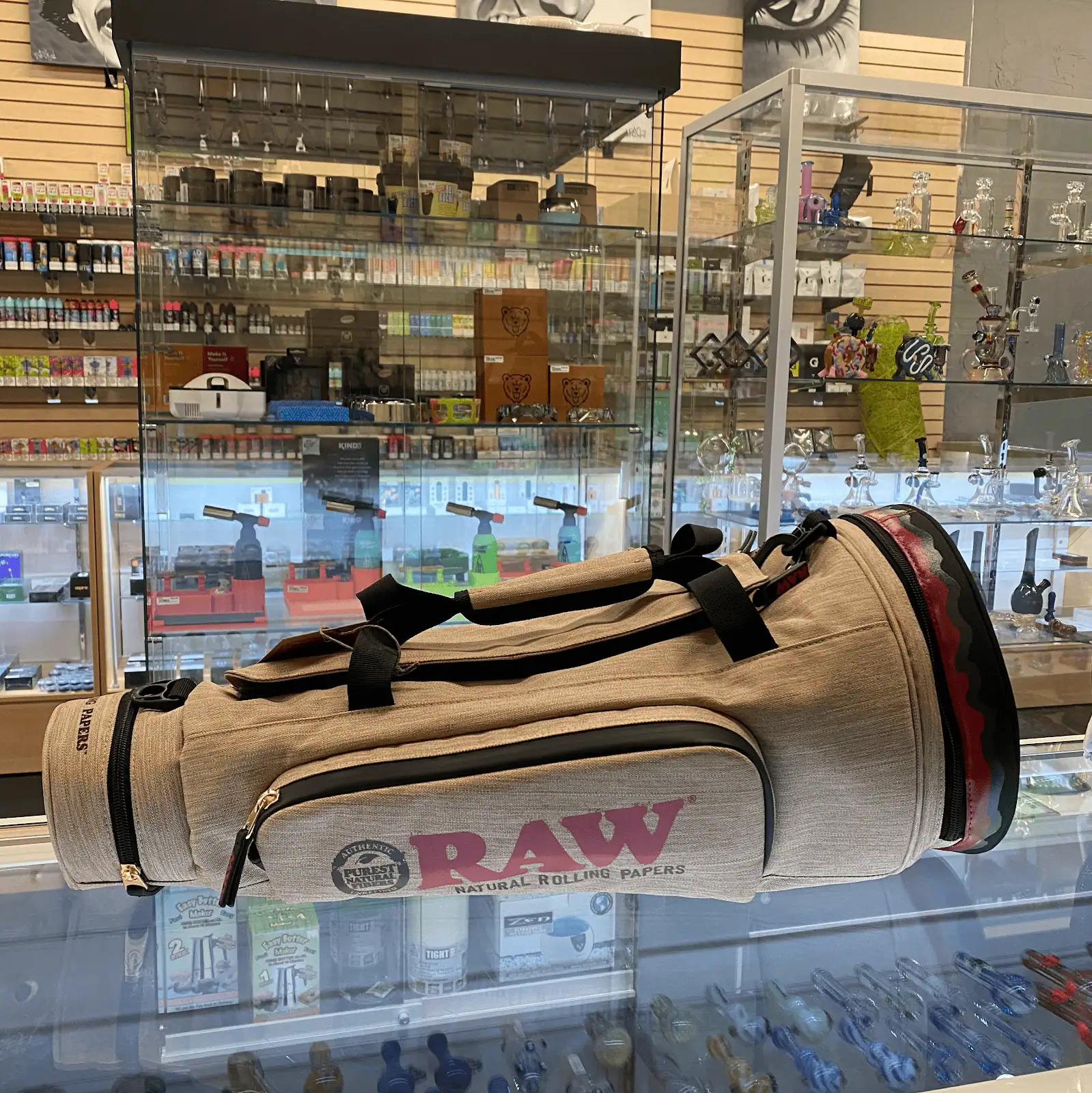 Store – gallery image 3