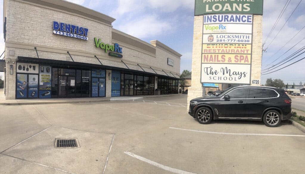 Store – main photo