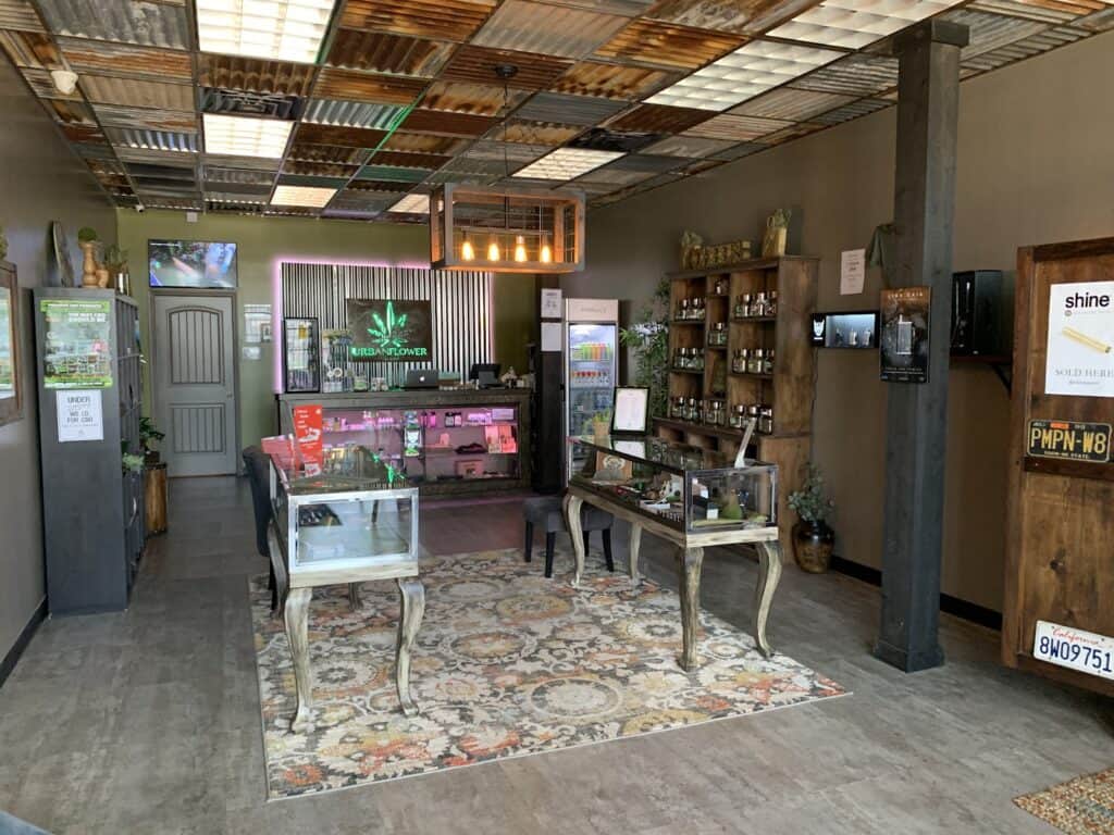 Store – main photo